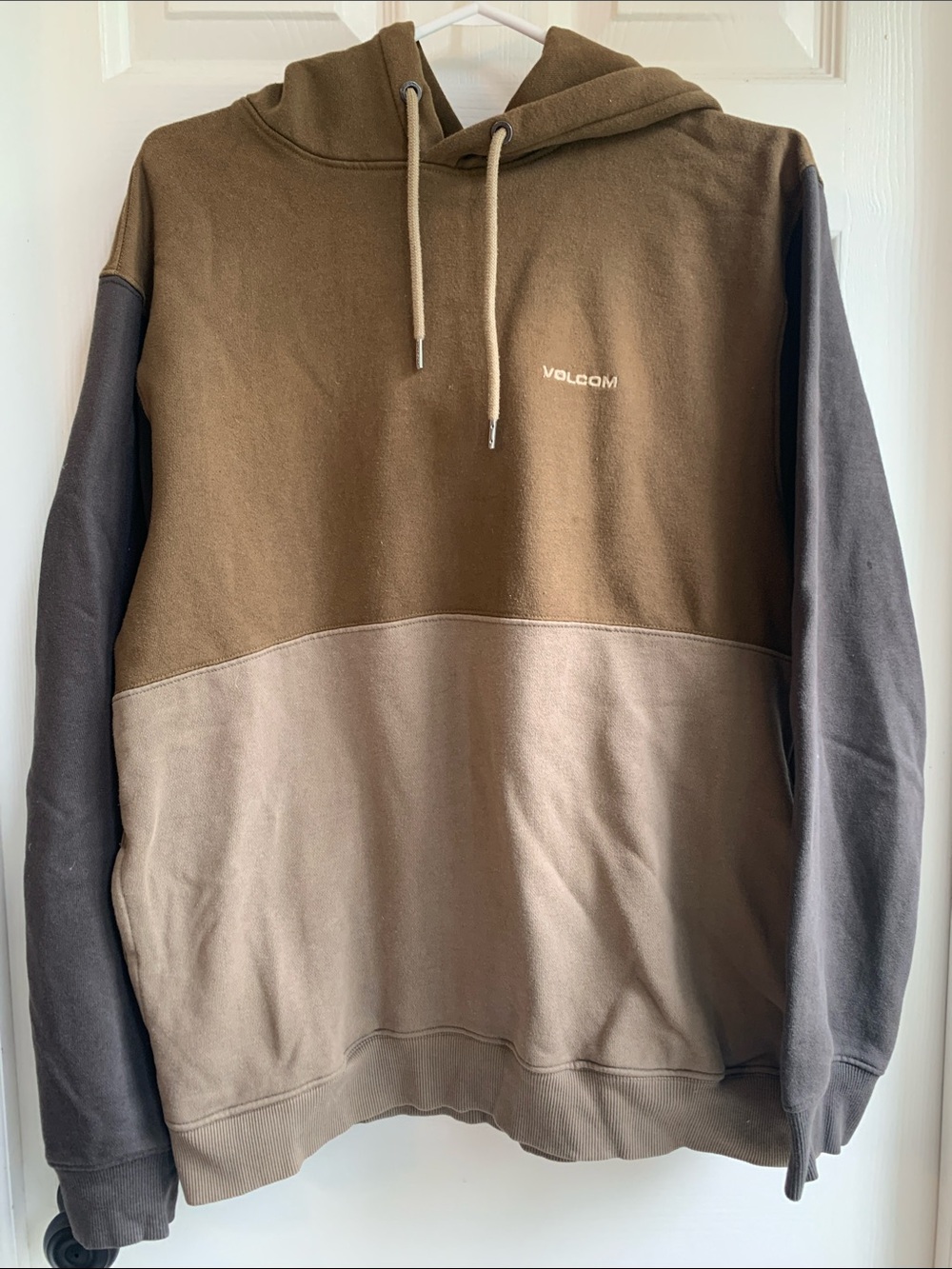 Volcom Three-Tone Hooded Sweatshirt in Olive, Taupe & Charcoal